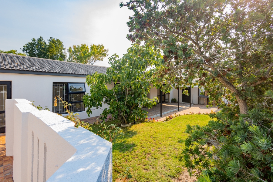 5 Bedroom Property for Sale in De Bron Western Cape